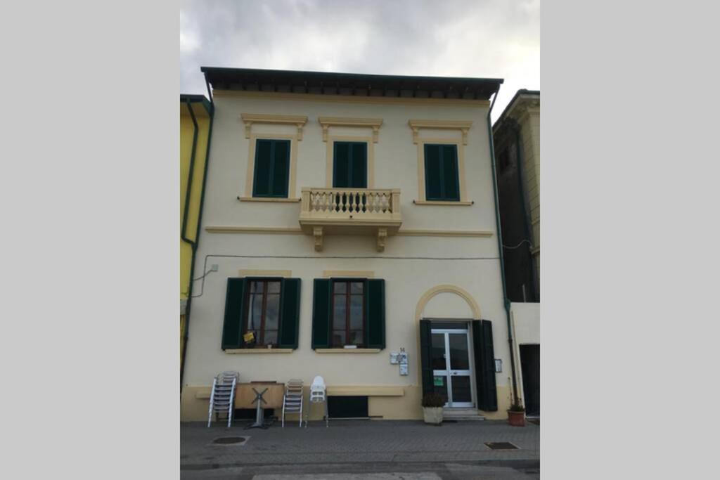 Bilocale Sul Mare Appartement Marina Di Pisa Buitenkant foto